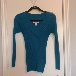 Long sleeved sweater